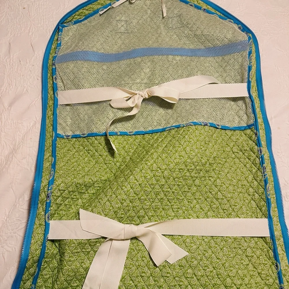 Vera Bradley Bermuda Blue Paisley Garment Bag